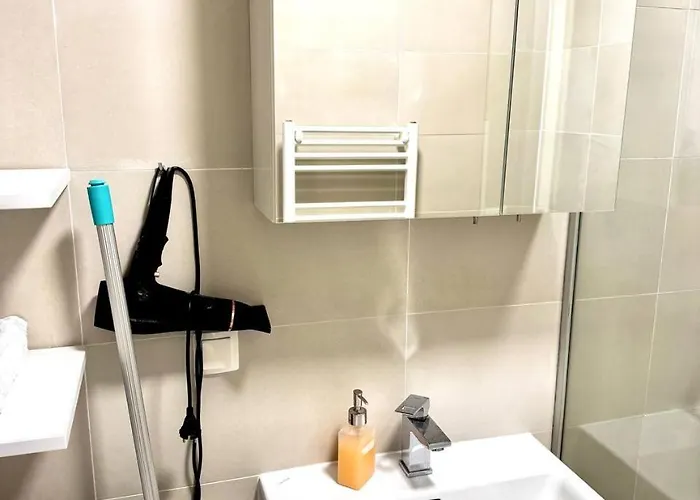 Cozy 2br In Floridsdorf Area 公寓 *